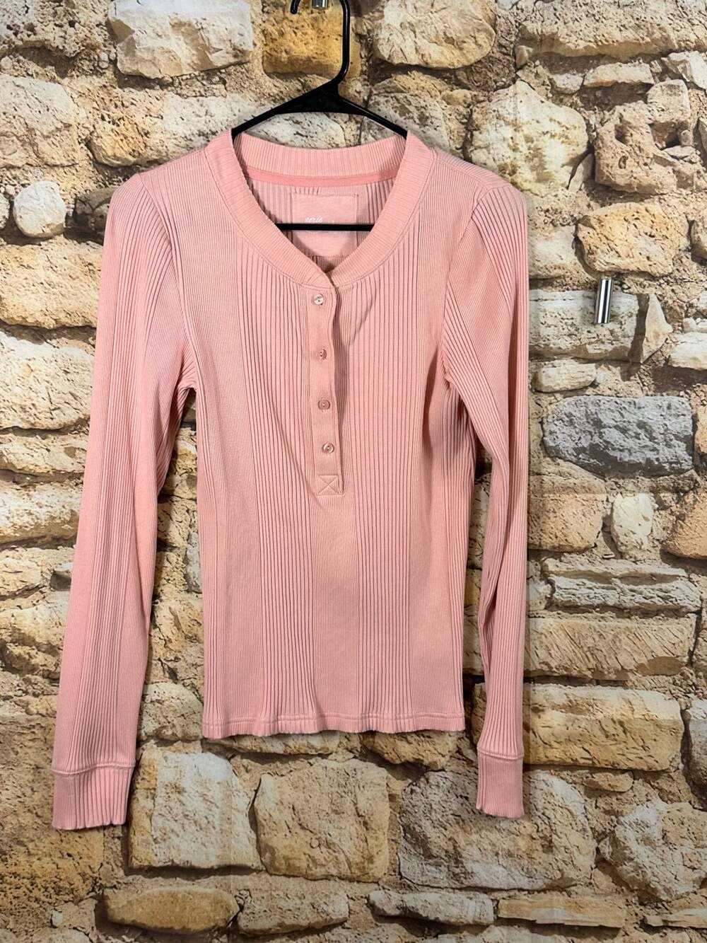 Aerie Long Sleeve Ribbed Henley Size L Pink